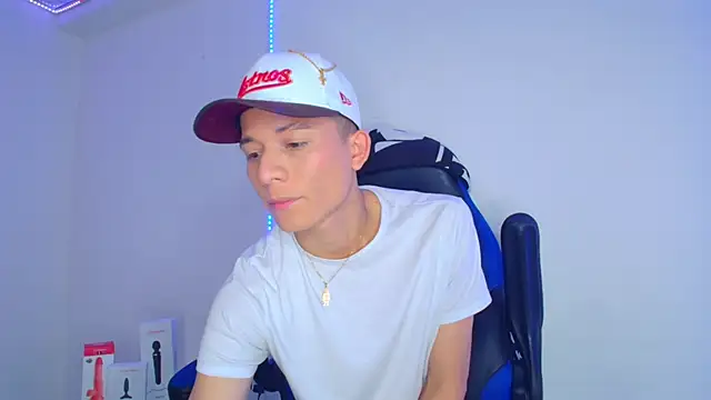 bryamer 19 online show from March 3, 3:30 am