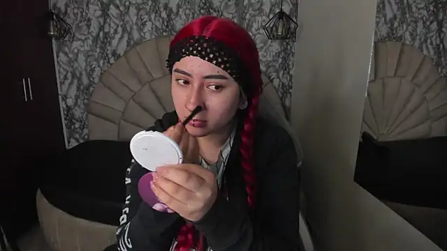 Snapshot of larissa01_ chatting on March 12, 2:41 am larissa01 online show from March 12, 2:41 am