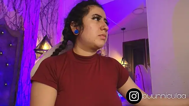 Snapshot of larissa01_ chatting on September 10, 2:22 am larissa01 online show from September 10, 2:22 am