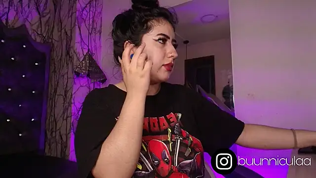 Snapshot of larissa01_ chatting on October 4, 3:26 am larissa01 online show from October 4, 3:26 am