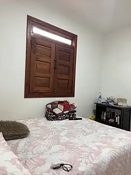 Im Amelia online show from April 19, 8:22 pm