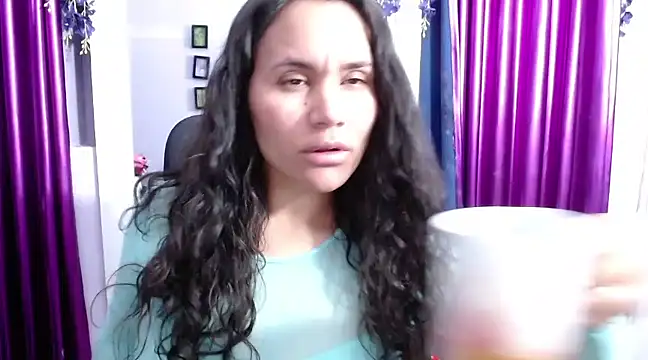 Snapshot of Saylor_Lee22 chatting on March 18, 6:46 am Saylor Lee22 online show from March 18, 6:46 am