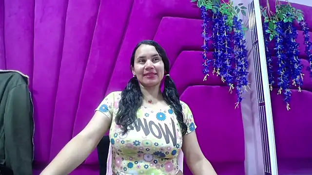 Snapshot of Saylor_Lee22 chatting on October 5, 4:00 am Saylor Lee22 online show from October 5, 4:00 am