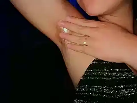 Snapshot of Adararose1 chatting on February 4, 2:28 am Adararose1 online show from February 4, 2:28 am