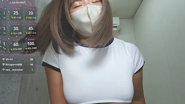 sara  xx  love online show from October 19, 1:34 pm