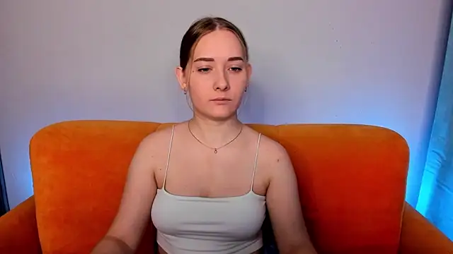 Snapshot of AlinaVice chatting on February 3, 1:09 am AlinaVice online show from February 3, 1:09 am