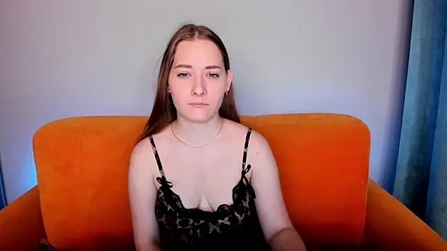 Snapshot of AlinaVice chatting on February 10, 1:14 am AlinaVice online show from February 10, 1:14 am