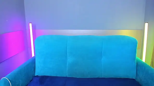 Snapshot of AlinaVice chatting on February 11, 1:10 am AlinaVice online show from February 11, 1:10 am