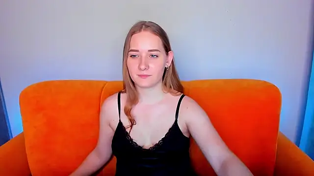 Snapshot of AlinaVice chatting on February 12, 7:13 am AlinaVice online show from February 12, 7:13 am