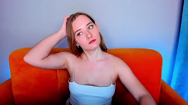 Snapshot of AlinaVice chatting on March 7, 4:13 am AlinaVice online show from March 7, 4:13 am