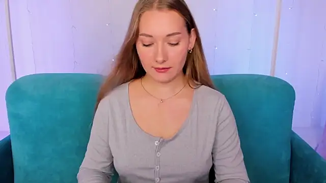 Snapshot of AlinaVice chatting on September 22, 1:07 am AlinaVice online show from September 22, 1:07 am