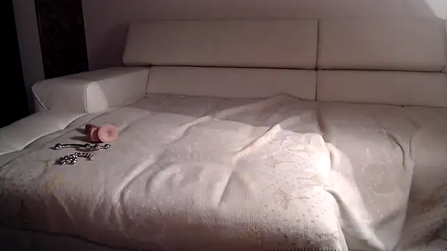 sexyLolia11 online show from October 17, 12:36 am