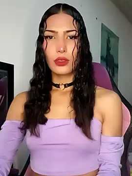 Lanna hott  online show from January 18, 1:15 pm