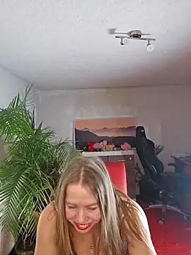 Supertitten95DD online show from February 10, 9:14 am