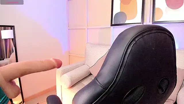 Khali reed  online show from October 2, 5:25 am