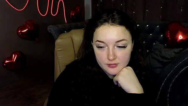 GloriNichols online show from February 12, 6:51 am