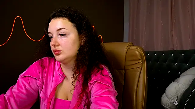 GloriNichols online show from September 20, 5:08 am