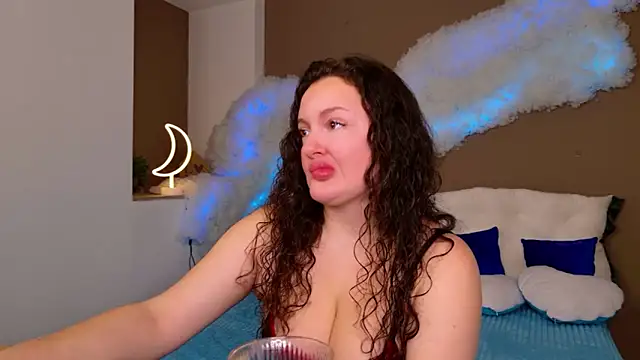 GloriNichols online show from November 9, 8:23 am