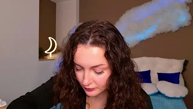 GloriNichols online show from November 11, 10:48 am