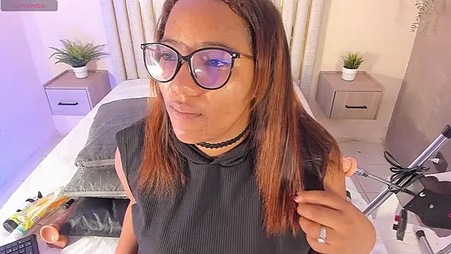 Snapshot of Lilithcaballero chatting on January 27, 3:47 am Lilithcaballero online show from January 27, 3:47 am