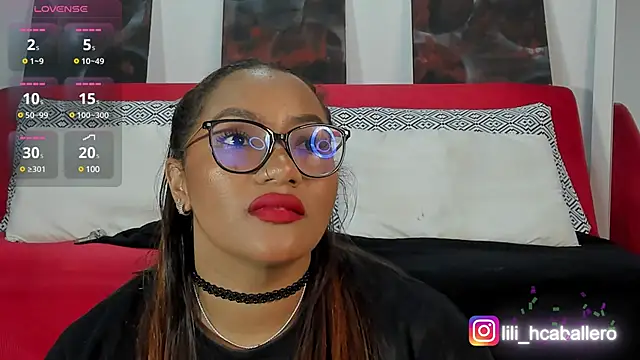 Snapshot of Lilithcaballero chatting on February 11, 11:44 pm Lilithcaballero online show from February 11, 11:44 pm