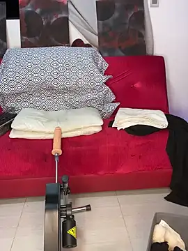 Snapshot of Lilithcaballero chatting on February 22, 1:33 am Lilithcaballero online show from February 22, 1:33 am