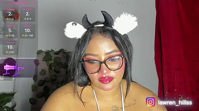 Snapshot of Lilithcaballero chatting on October 26, 2:28 am Lilithcaballero online show from October 26, 2:28 am