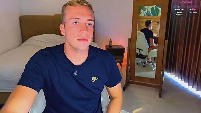 tommy cumfinger online show from April 10, 2:06 am