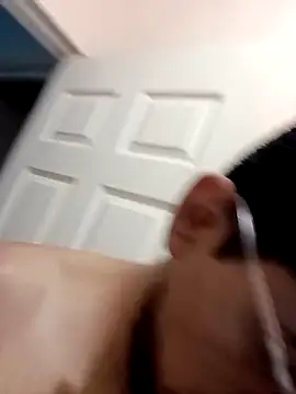 ale3J4a online show from December 4, 3:16 am