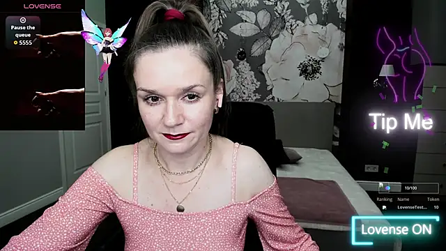 AriaGray online show from October 17, 8:22 pm