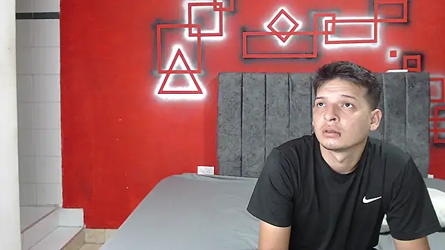 FerneyManti online show from November 6, 1:12 pm