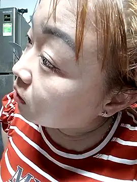 VyOanh2K online show from November 8, 4:18 pm