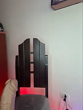 Aria Bennett21 online show from December 6, 3:00 pm