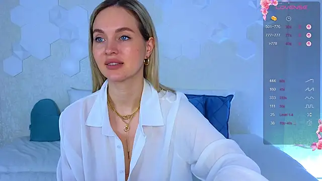 Lynna Sparks online show from November 13, 3:49 am