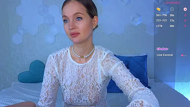 Snapshot of Lynna_Sparks chatting on April 26, 2:09 am Lynna Sparks online show from April 26, 2:09 am