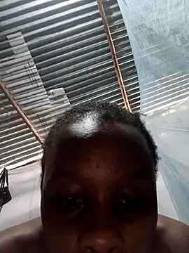 petitebaby001 online show from February 18, 6:42 am