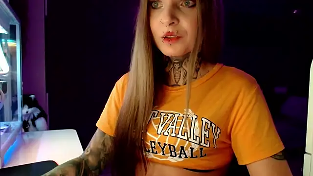 InesGold online show from February 5, 9:18 pm