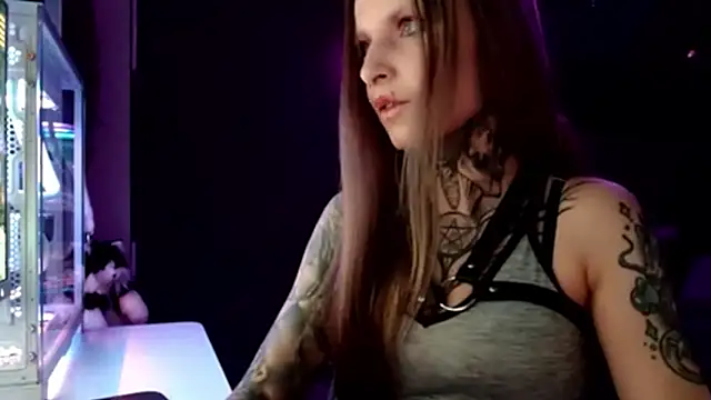 InesGold online show from February 12, 10:15 pm