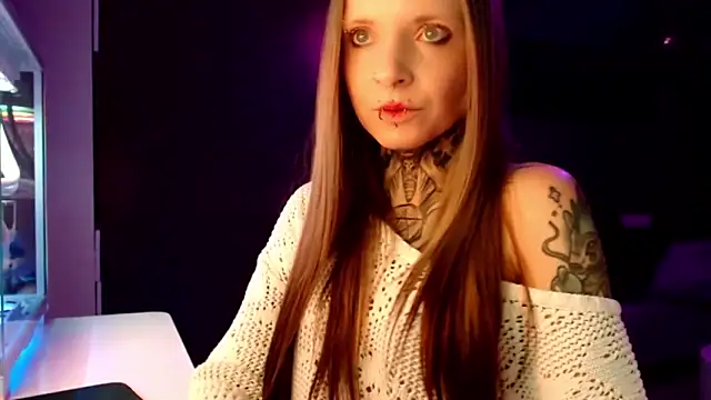 InesGold online show from February 15, 9:15 pm