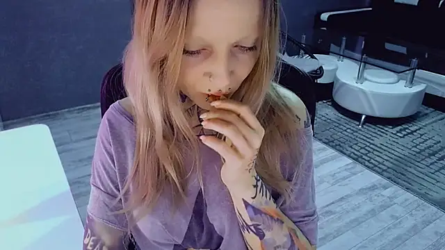 InesGold online show from April 22, 6:27 am