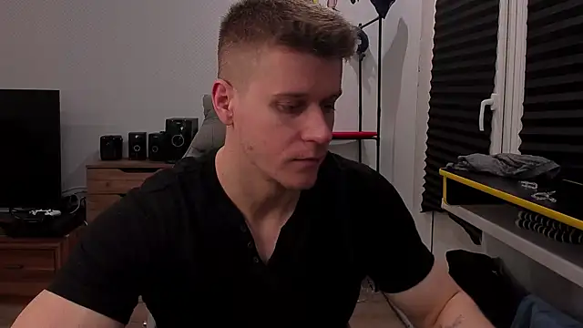 Bruno Banani online show from March 22, 6:47 pm