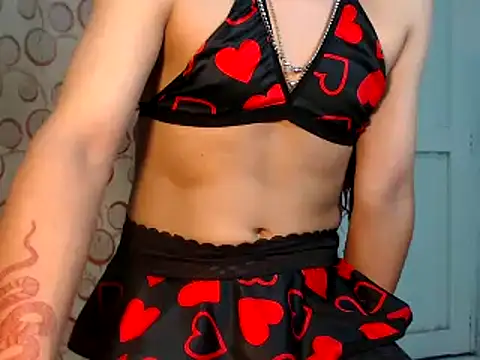 Snapshot of KristalTsXXX chatting on December 30, 10:34 pm KristalTsXXX online show from December 30, 10:34 pm