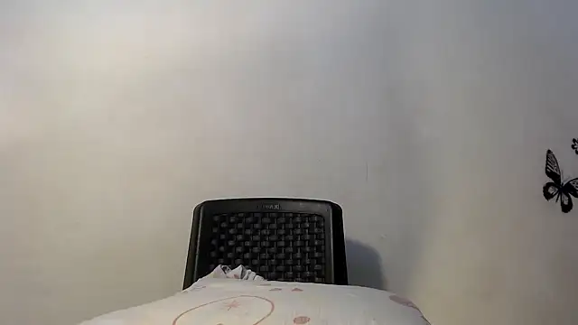 Snapshot of KristalTsXXX chatting on January 3, 9:47 pm KristalTsXXX online show from January 3, 9:47 pm