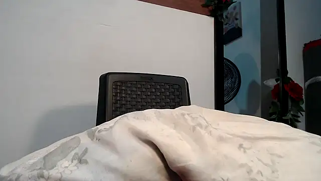 Snapshot of KristalTsXXX chatting on September 29, 9:30 pm KristalTsXXX online show from September 29, 9:30 pm