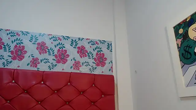 Snapshot of KristalTsXXX chatting on October 10, 9:25 pm KristalTsXXX online show from October 10, 9:25 pm