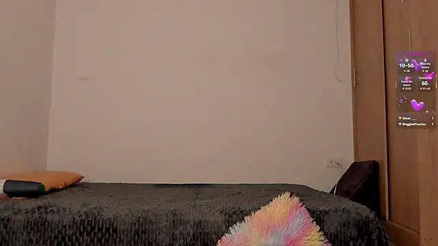 Snapshot of Abbyjonhson__ chatting on December 22, 11:13 pm Abbyjonhson online show from December 22, 11:13 pm