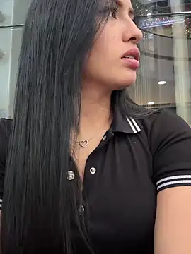 Sara luna  online show from December 28, 10:02 pm