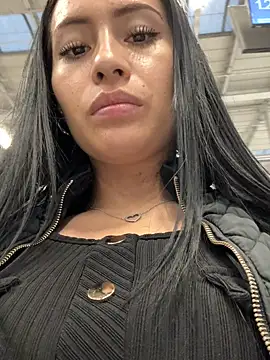 Sara luna  online show from March 1, 2:55 pm