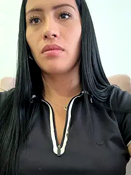 Snapshot of Sara_luna_ chatting on November 1, 5:37 pm Sara luna online show from November 1, 5:37 pm