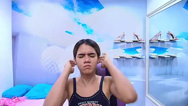 DEMI LEED online show from April 10, 11:48 am